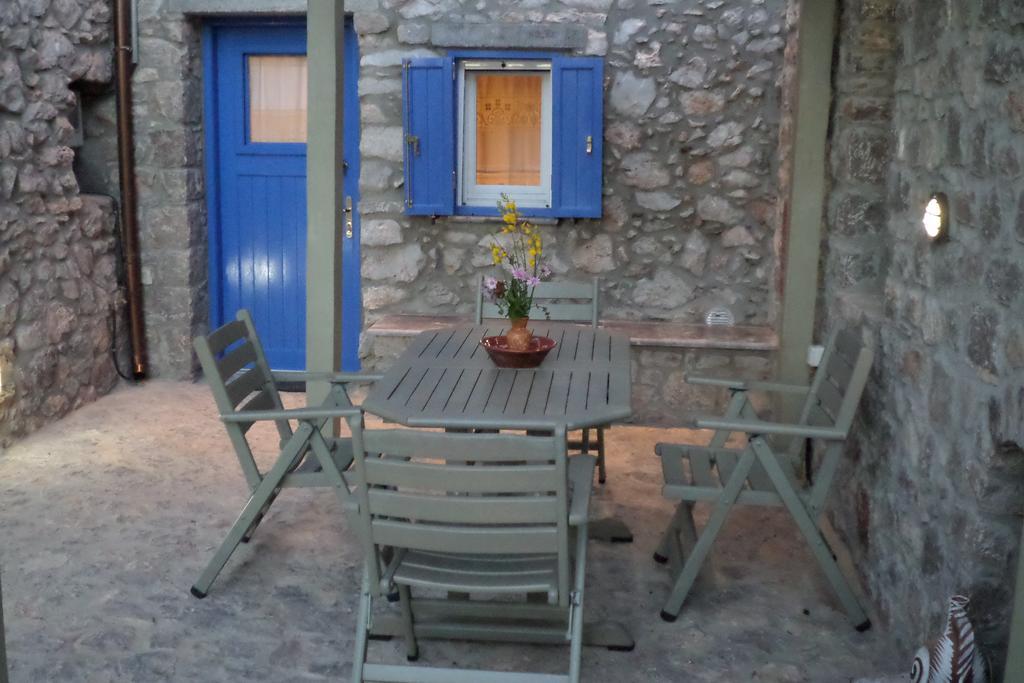 Appartamento To Petradi Avgonima Esterno foto